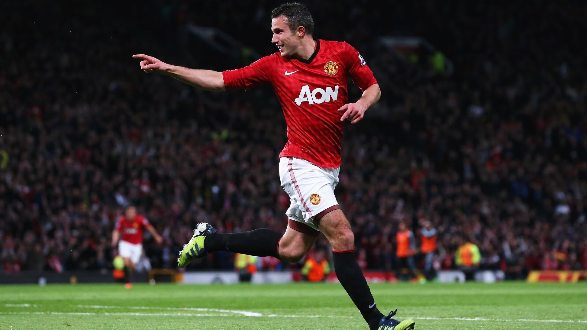 爱游戏电竞官网-“意甲战况火爆，多支球队争夺前四名”，意甲战绩